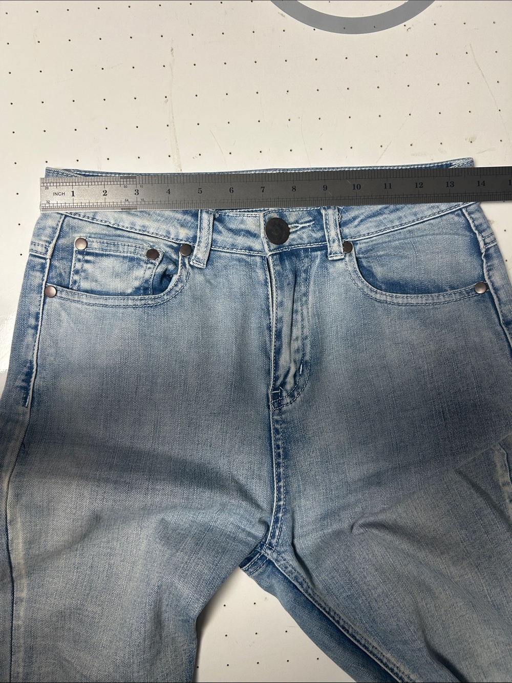 Tobi High Rise Jeans Non Distressed - Picture 6 of 9